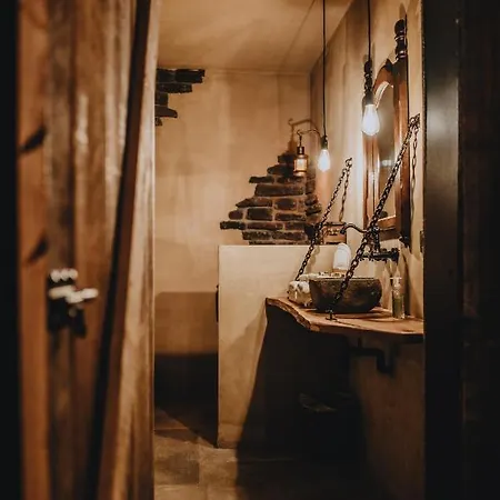 Le Fantome De Berthe Logement-attraction Insolite Capsule hotel *